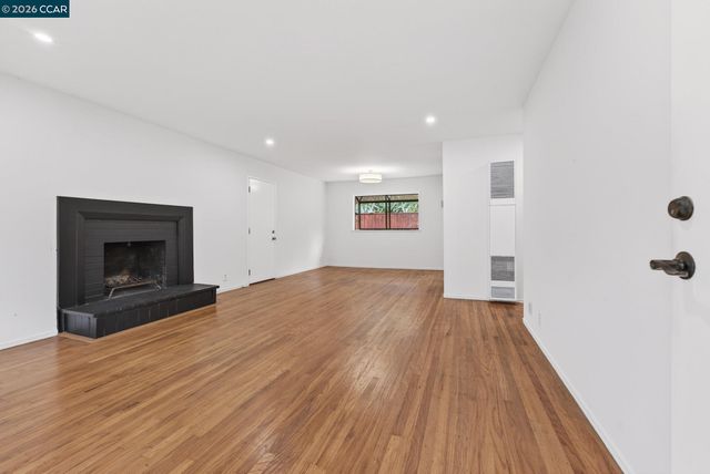 1559 Linda Mar Blvd, Pacifica, CA 94044