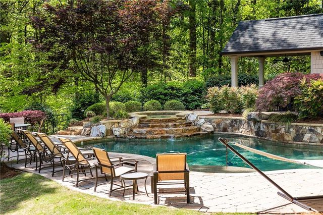5178 S Trimble Road, Atlanta, GA 30342