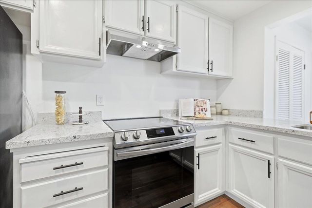139 Ortega Avenue, Mountain View, CA 94040