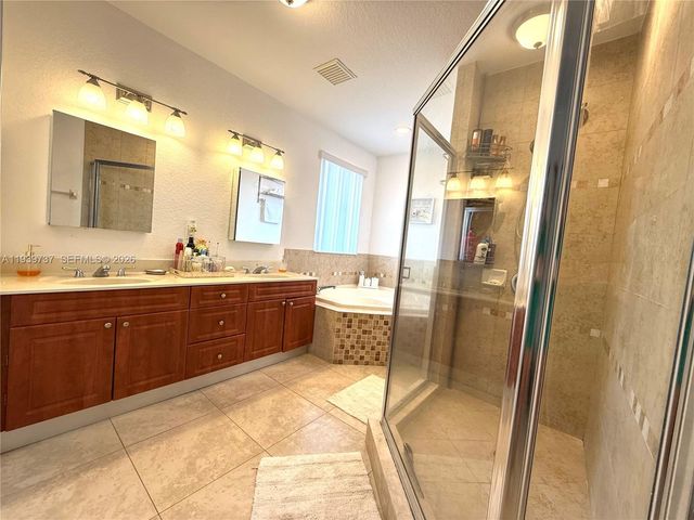 16950 SW 93rd Ave 0, Palmetto Bay, FL 33157