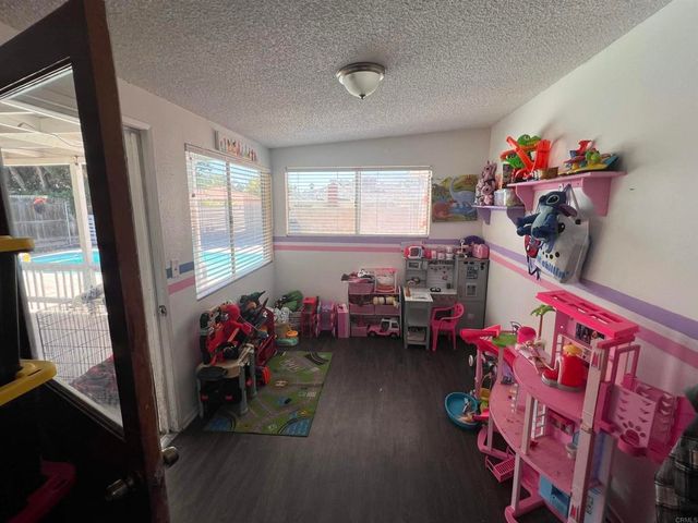 26327 Dartmouth Street, Hemet, CA 92544