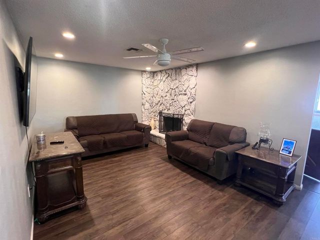 26327 Dartmouth Street, Hemet, CA 92544