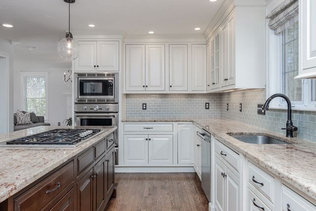 515 Old Dunstable Rd, Groton, MA 01450
