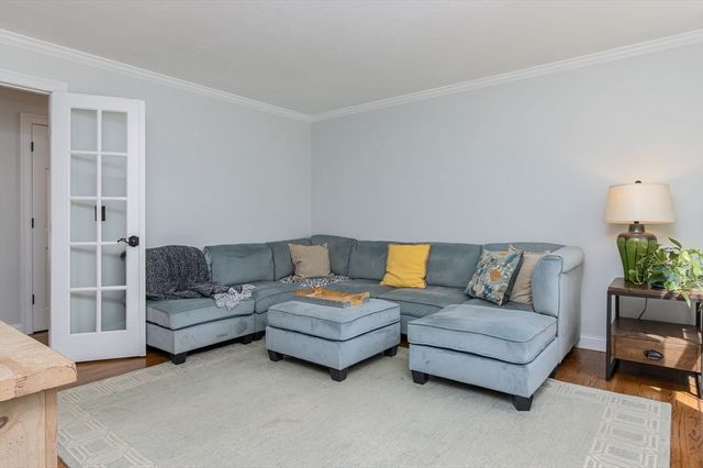 515 Old Dunstable Rd, Groton, MA 01450