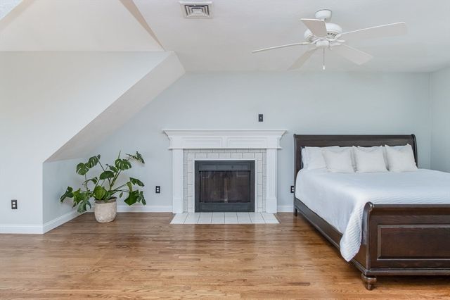 515 Old Dunstable Rd, Groton, MA 01450