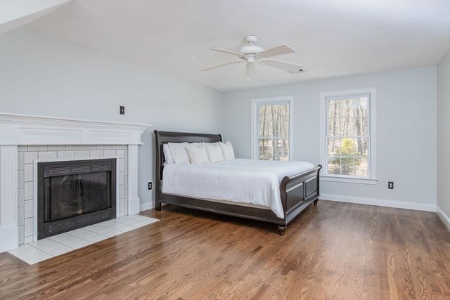 515 Old Dunstable Rd, Groton, MA 01450