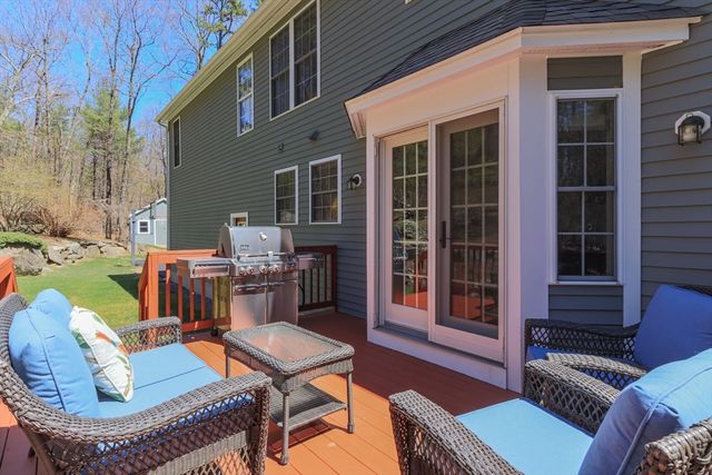 515 Old Dunstable Rd, Groton, MA 01450