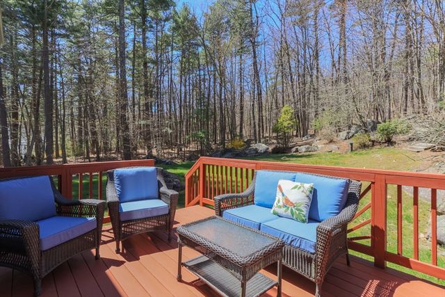 515 Old Dunstable Rd, Groton, MA 01450