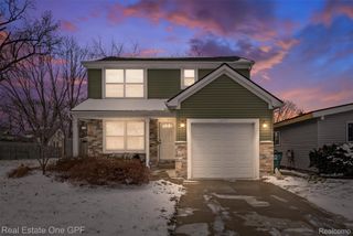 23117 Davey Avenue, Hazel Park, MI 48030