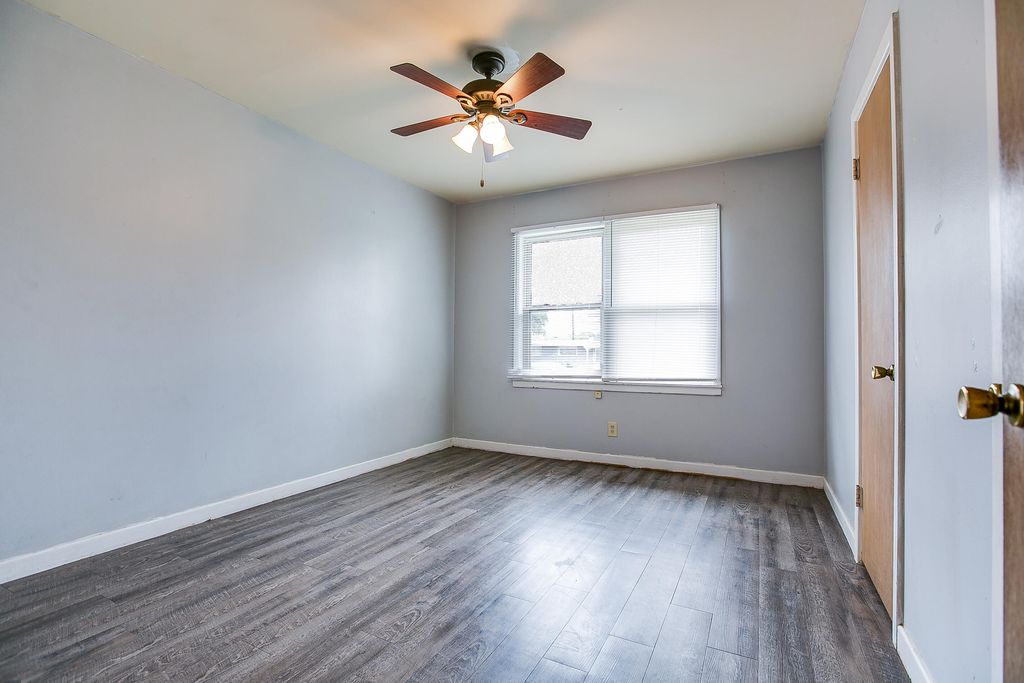 Image 15 of property listing at 2548 A&m Avenue, San Angelo, TX 76904