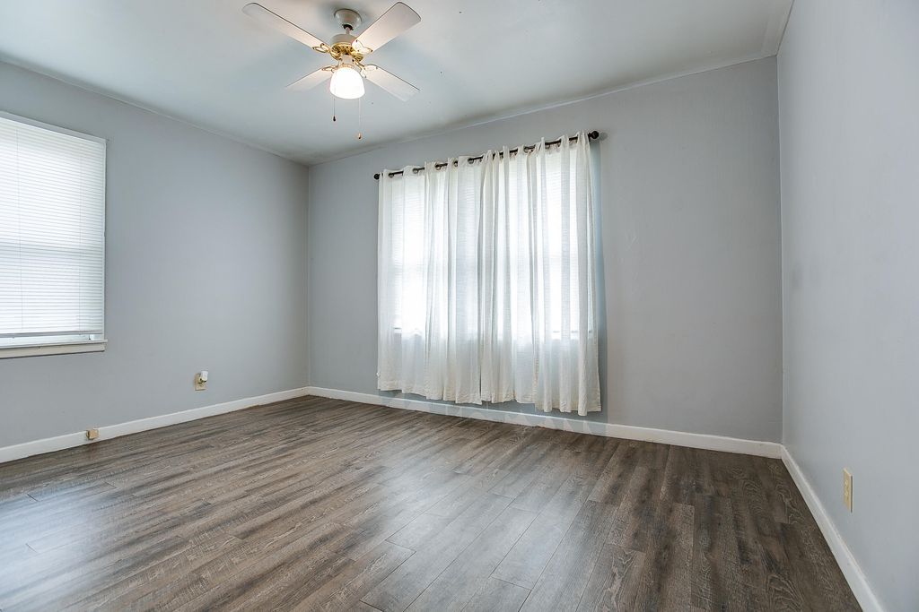 Image 17 of property listing at 2548 A&m Avenue, San Angelo, TX 76904