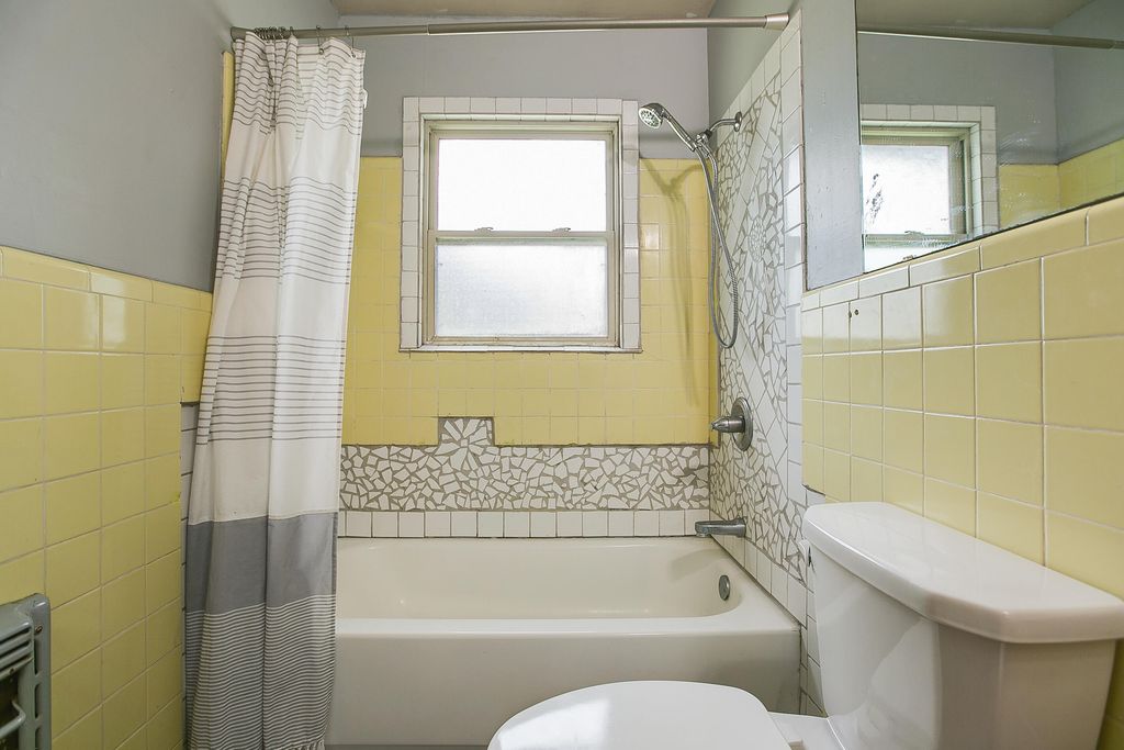 Image 20 of property listing at 2548 A&m Avenue, San Angelo, TX 76904