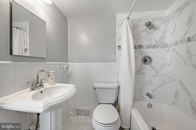 711 7TH AVENUE CIR, Swarthmore, PA 19081