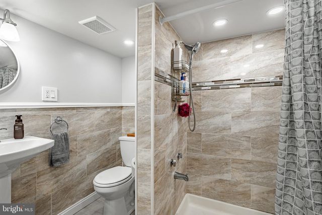 711 7TH AVENUE CIR, Swarthmore, PA 19081