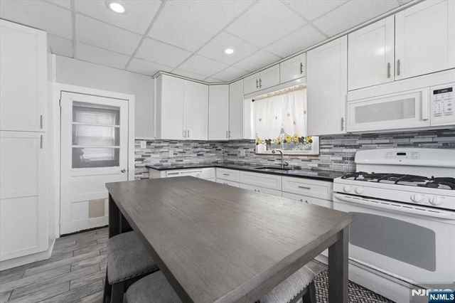 233 Maple Street, Kearny, NJ 07032