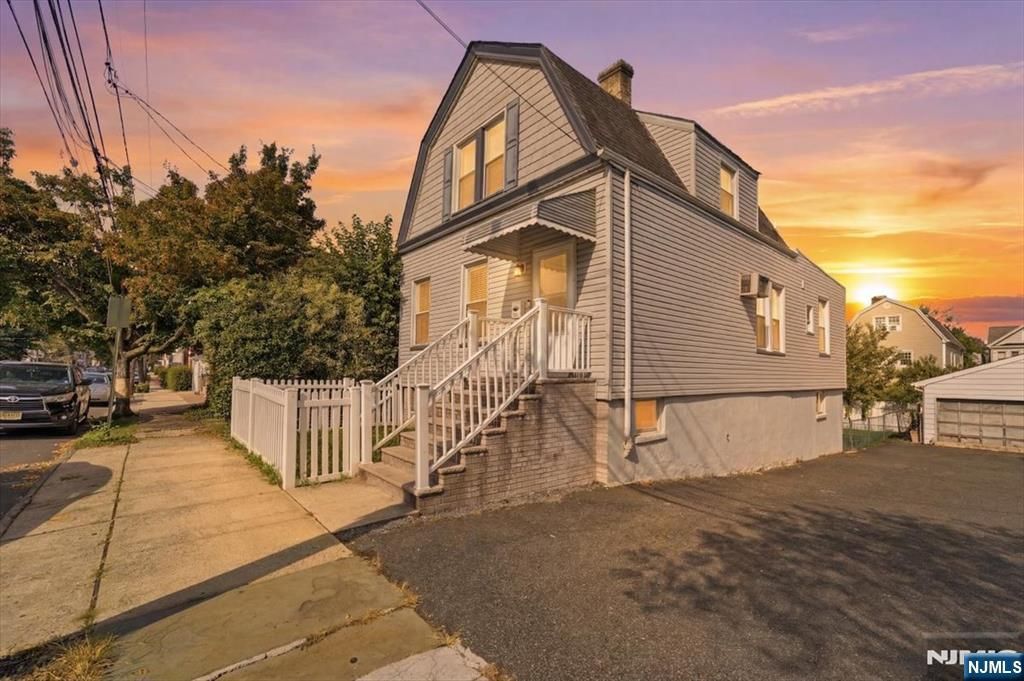 233 Maple Street, Kearny, NJ 07032
