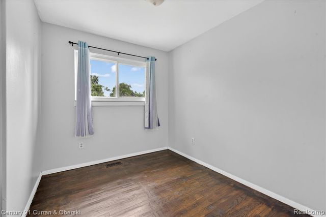 35669 Hees Street, Livonia, MI 48150
