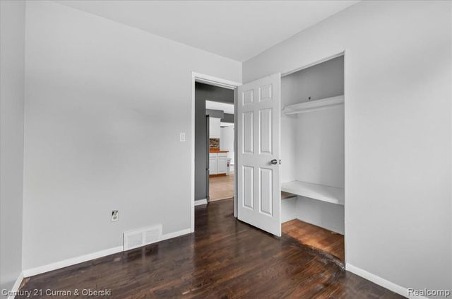 35669 Hees Street, Livonia, MI 48150