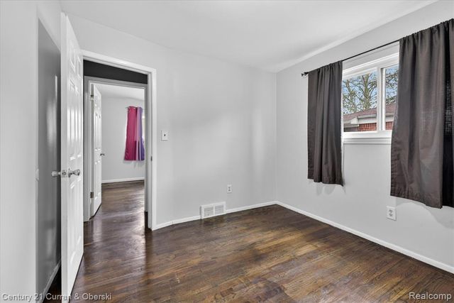 35669 Hees Street, Livonia, MI 48150