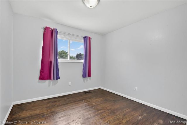 35669 Hees Street, Livonia, MI 48150