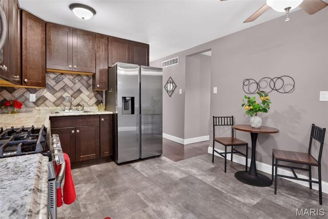 3064 Sedan Drive, St Louis, MO 63125