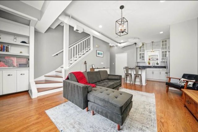 2231 N Lister Avenue D, Chicago, IL 60614