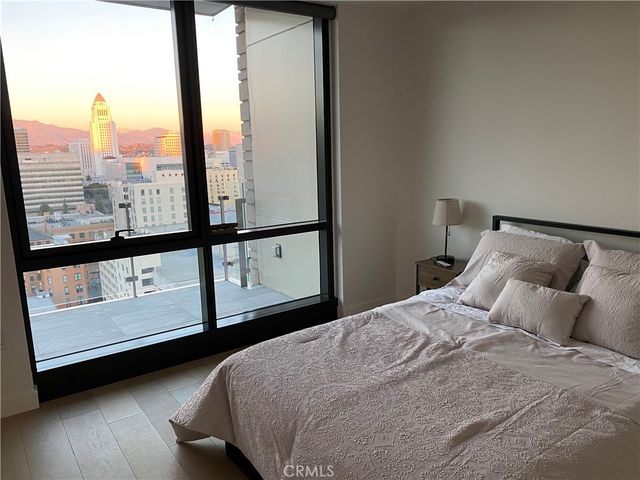 400 S Broadway 1804, Los Angeles, CA 90013