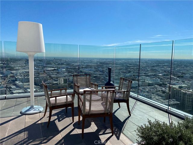 400 S Broadway 1804, Los Angeles, CA 90013