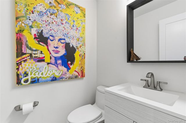 108 Bacon Road, Old Westbury, NY 11568