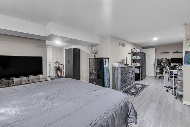 7414 Park Forest Lane, Kansas City, MO 64152