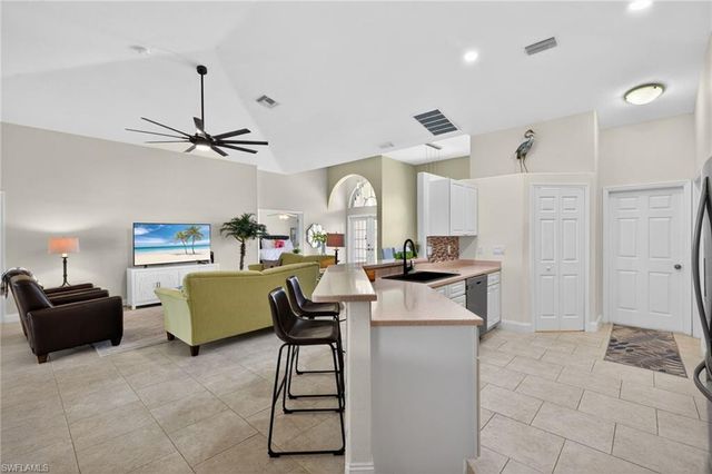 1456 SE 13th TER, Cape Coral, FL 33990