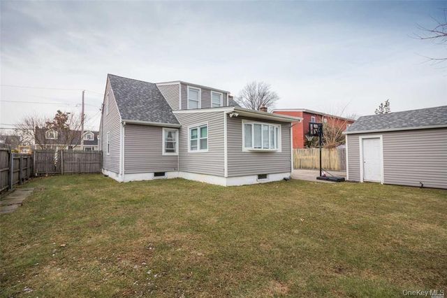 343 Greengrove Avenue, Uniondale, NY 11553