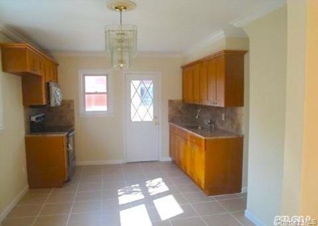 343 Greengrove Avenue, Uniondale, NY 11553