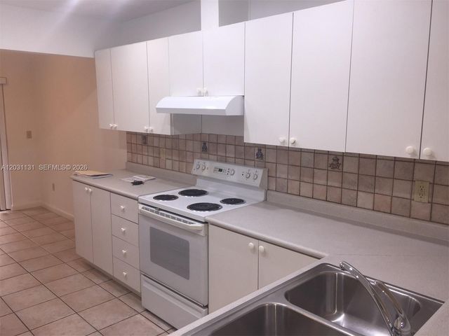11449 SW 84 Lane 0, Miami, FL 33173