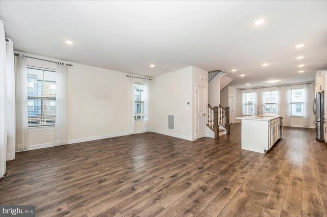 45366 DAVENO SQ, Sterling, VA 20164