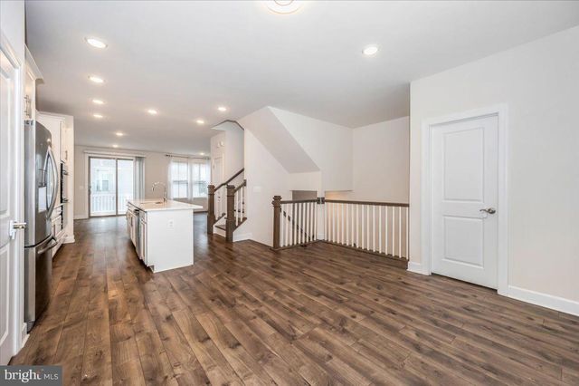 45366 DAVENO SQ, Sterling, VA 20164