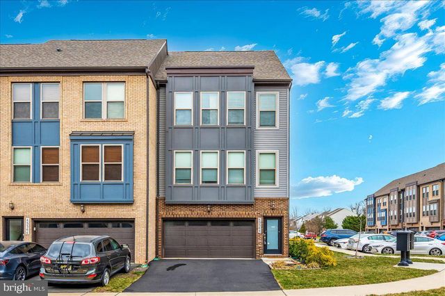 45366 DAVENO SQ, Sterling, VA 20164