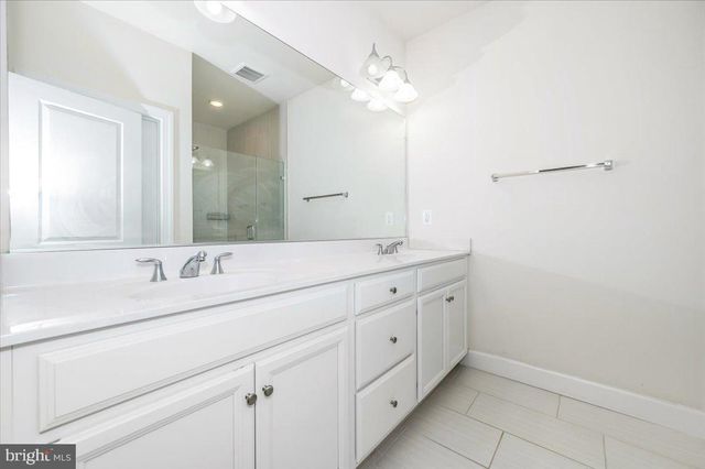 45366 DAVENO SQ, Sterling, VA 20164