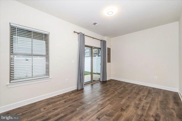 45366 DAVENO SQ, Sterling, VA 20164