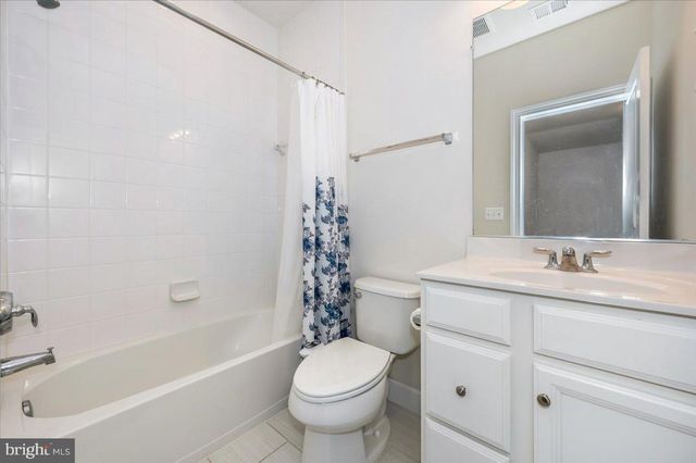 45366 DAVENO SQ, Sterling, VA 20164