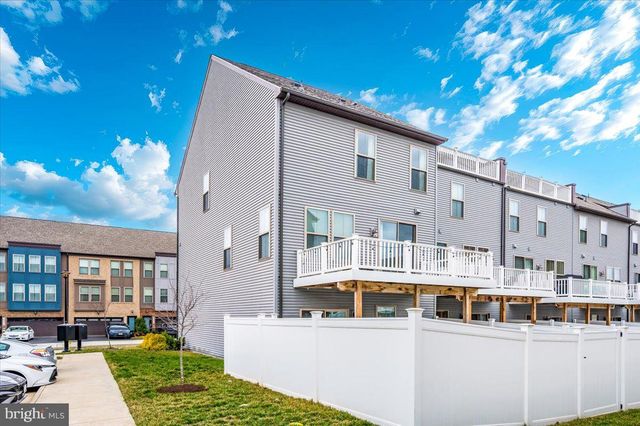 45366 DAVENO SQ, Sterling, VA 20164