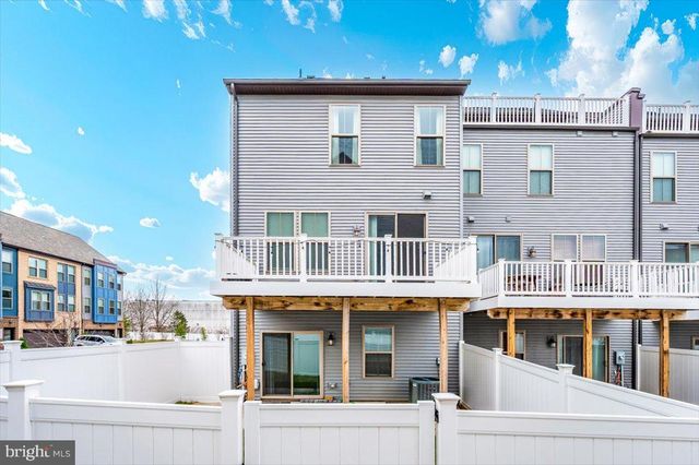 45366 DAVENO SQ, Sterling, VA 20164