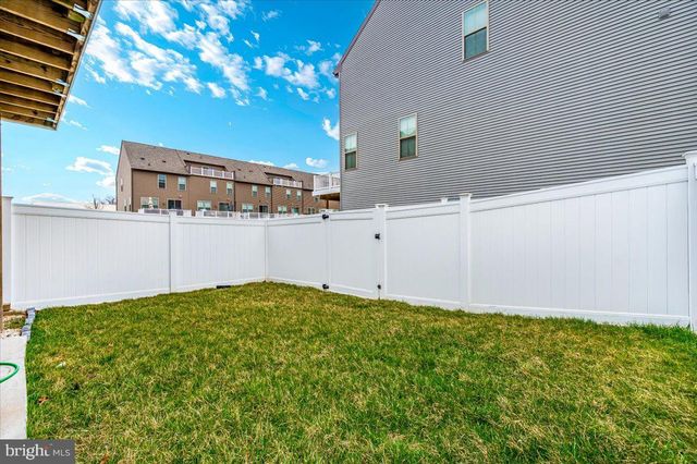 45366 DAVENO SQ, Sterling, VA 20164