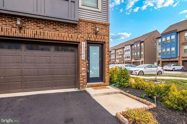 45366 DAVENO SQ, Sterling, VA 20164