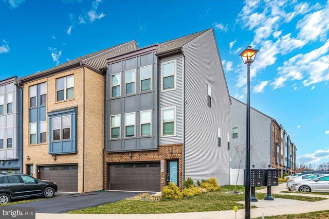 45366 DAVENO SQ, Sterling, VA 20164