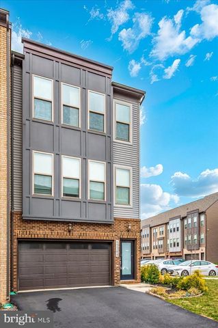 45366 DAVENO SQ, Sterling, VA 20164