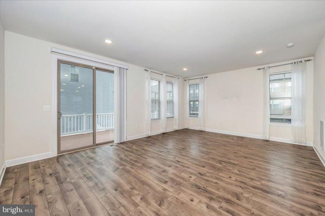 45366 DAVENO SQ, Sterling, VA 20164