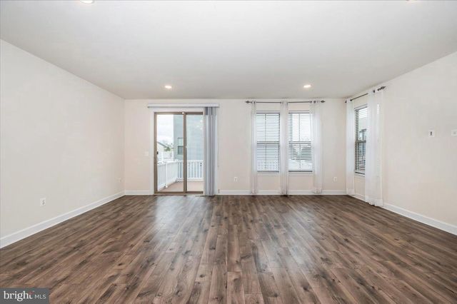 45366 DAVENO SQ, Sterling, VA 20164