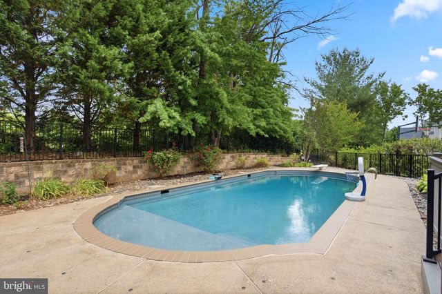 3219 GREYSTONE, Garnet Valley, PA 19060