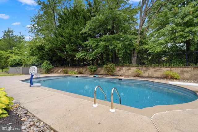 3219 GREYSTONE, Garnet Valley, PA 19060
